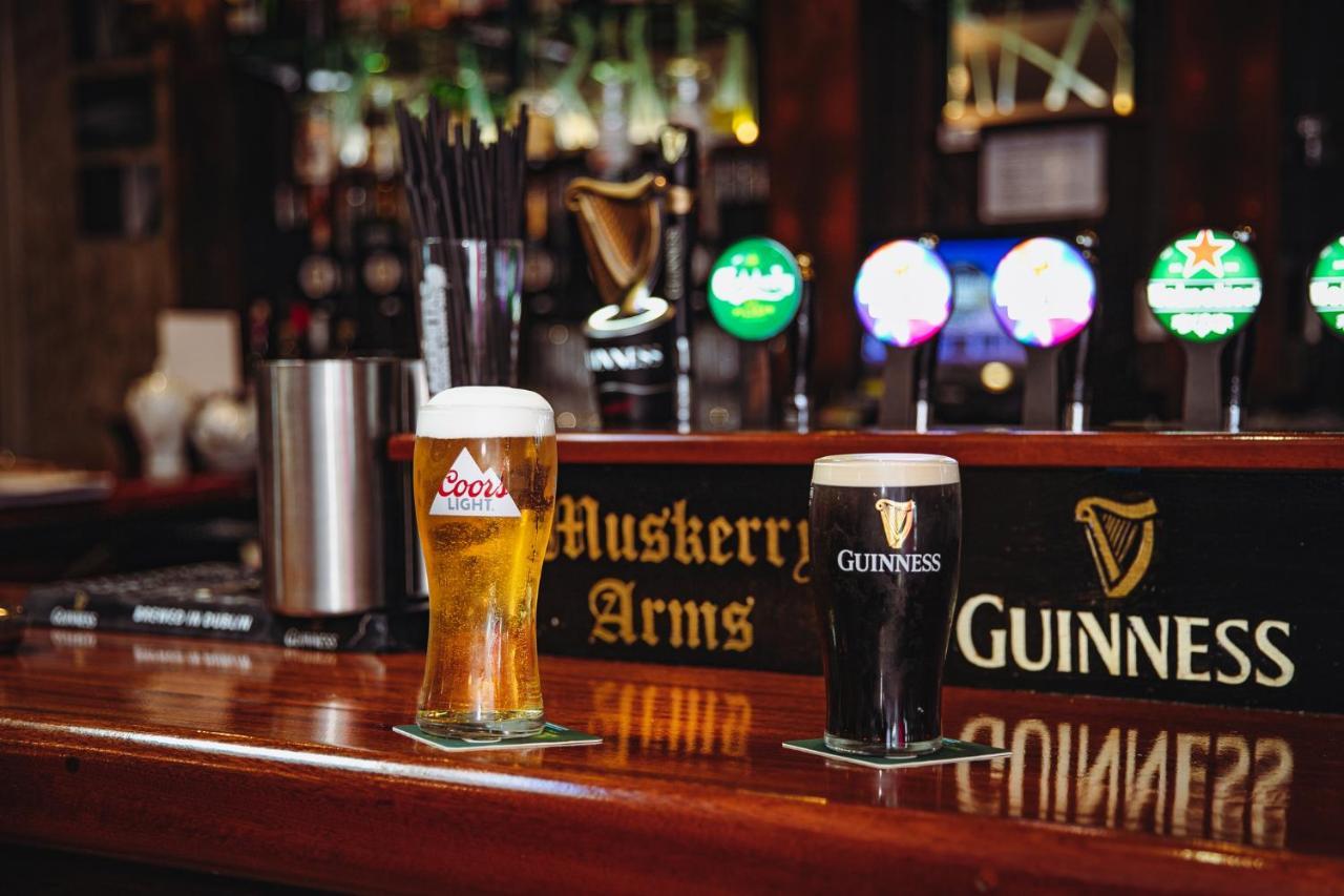 Muskerry Arms Bar And B&B Blarney Exterior photo