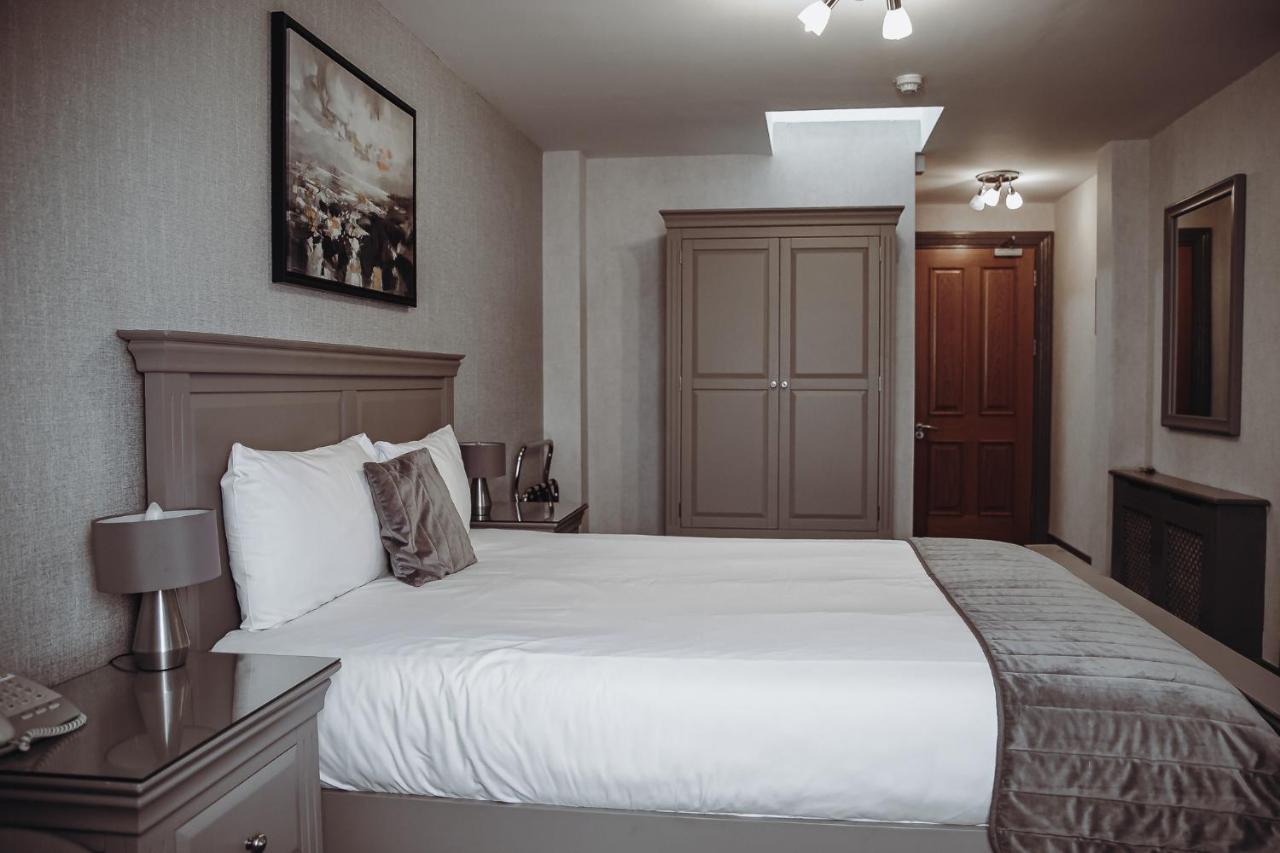 Muskerry Arms Bar And B&B Blarney Exterior photo