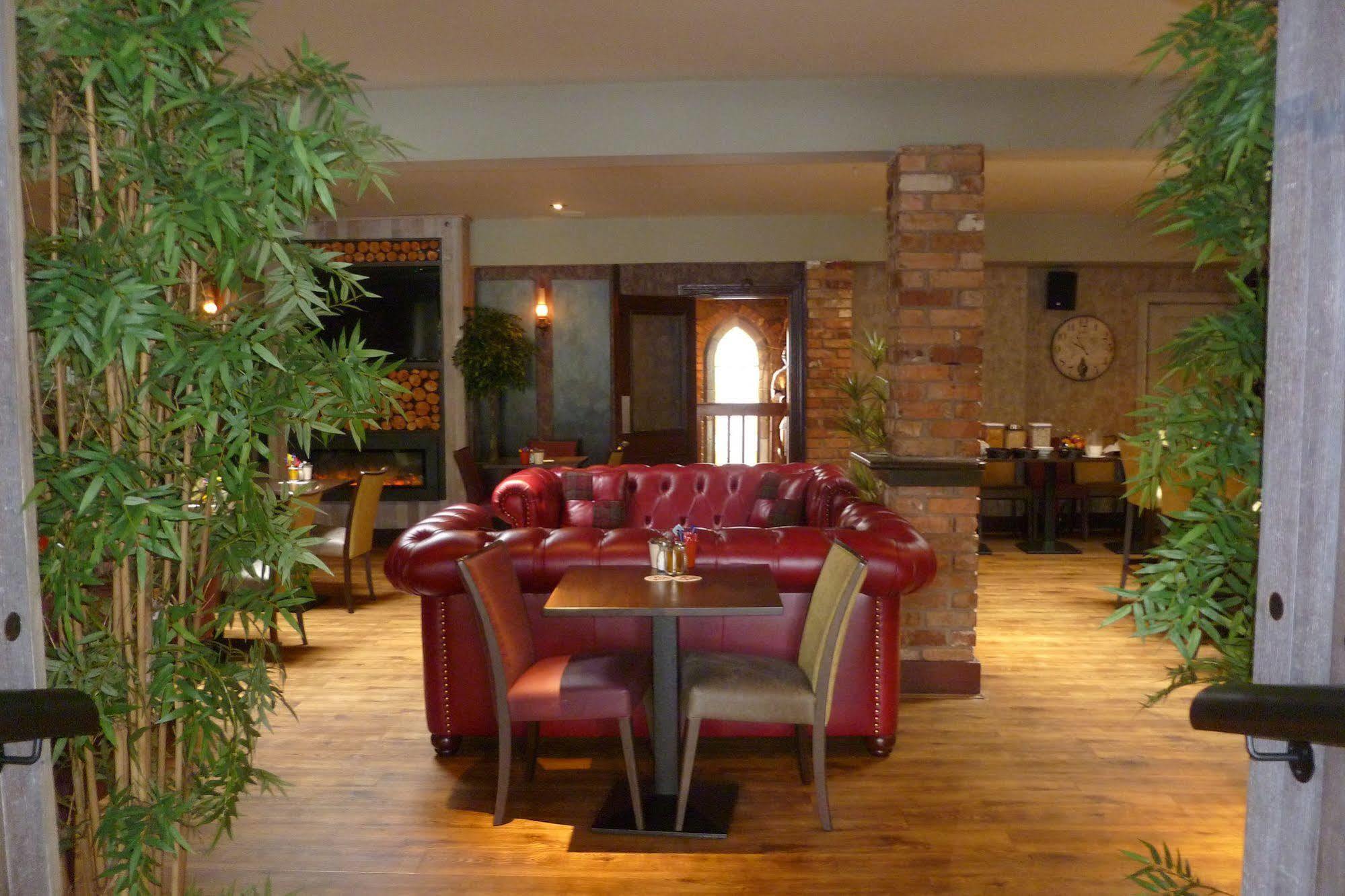 Muskerry Arms Bar And B&B Blarney Exterior photo